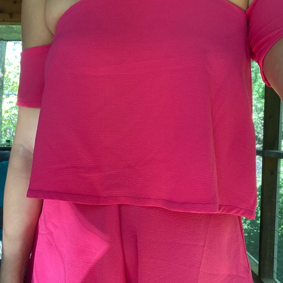 Pink Off The Shoulder Romper - Picture 5 of 5